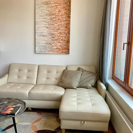 Charming With A Balcony In A Great Location Apartment