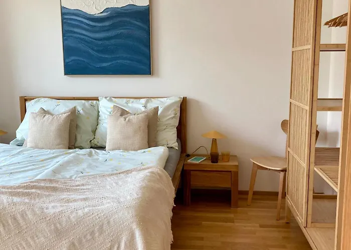 Charming With A Balcony In A Great Location