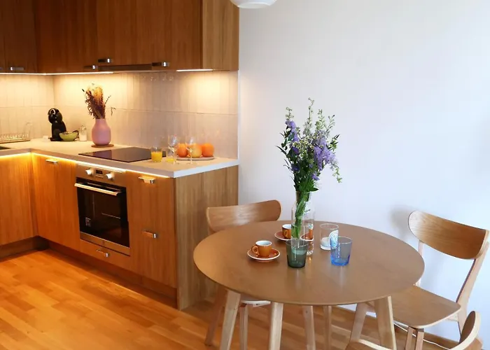 Charming With A Balcony In A Great Location Lejlighed *