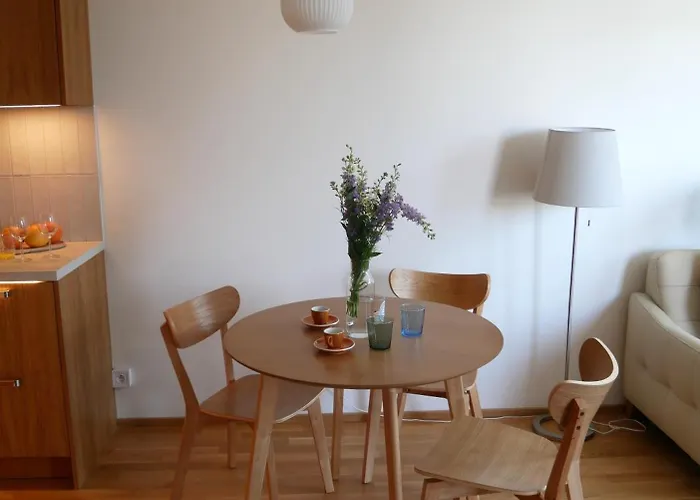 Charming With A Balcony In A Great Location Prag